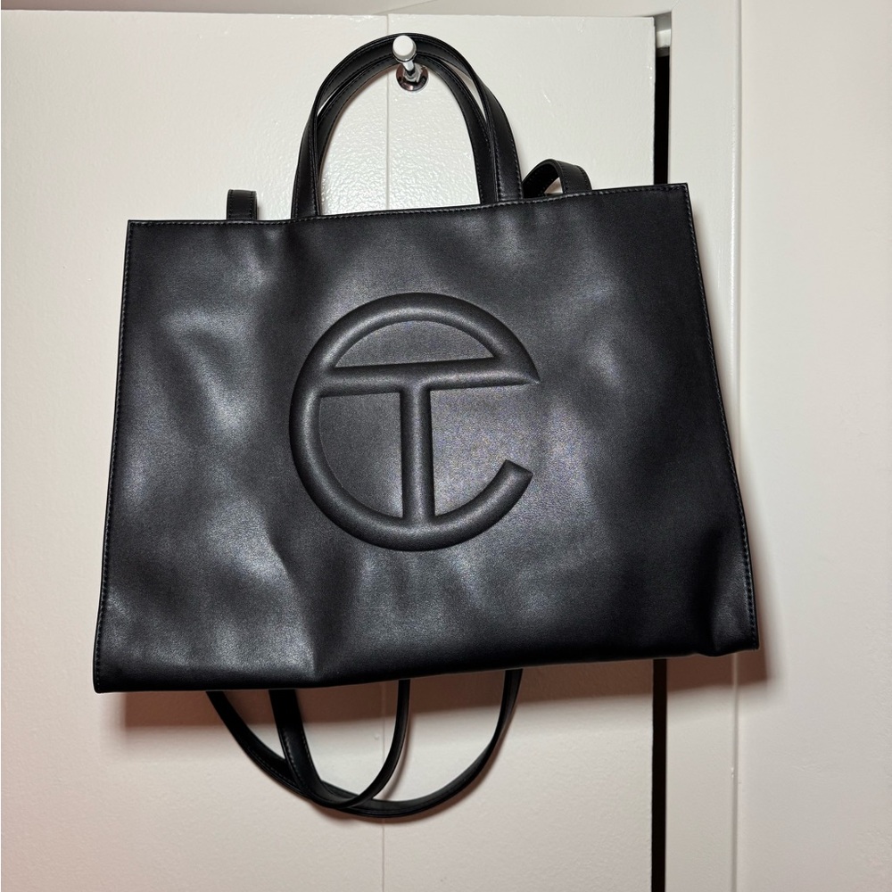 Black Telfar shopping bag size Medium